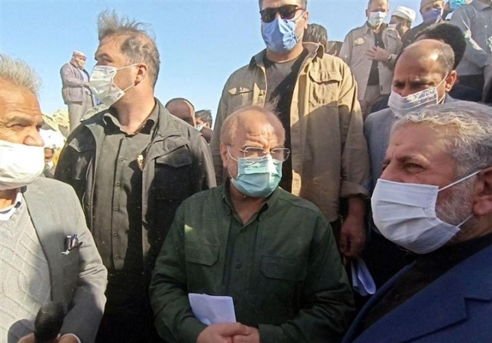 مجلس و دولت برای تحقق جهش تولید تلاش میکنند