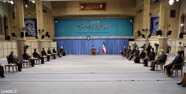 کار برخی افراد در هتک حرمت رئیسجمهور غلط بود