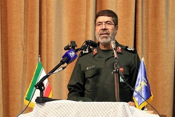 فروپاشی نظام سیاسی آمریکا خیلی دور نیست