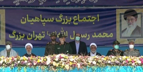 ملت آگاه ما همواره توطئههای دشمنان را خنثی کرده است